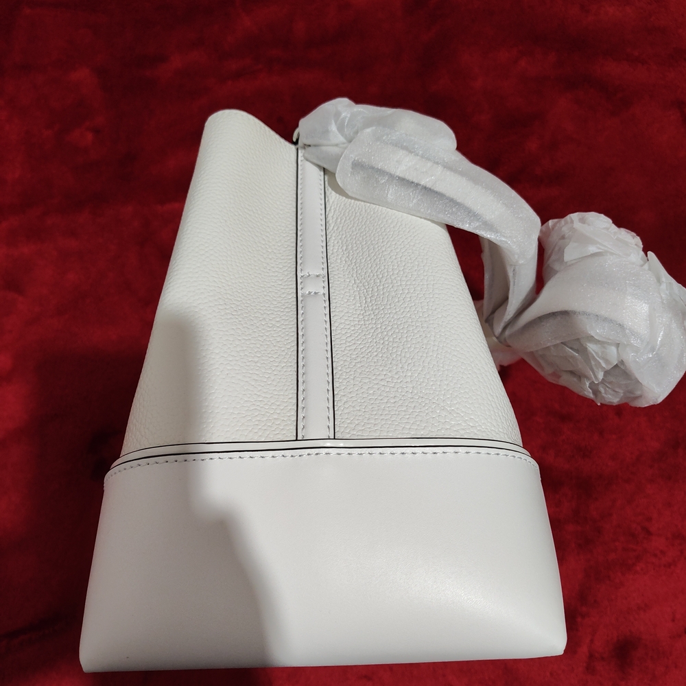 White Michael Kors Women's Bag - Picture 5 of 8